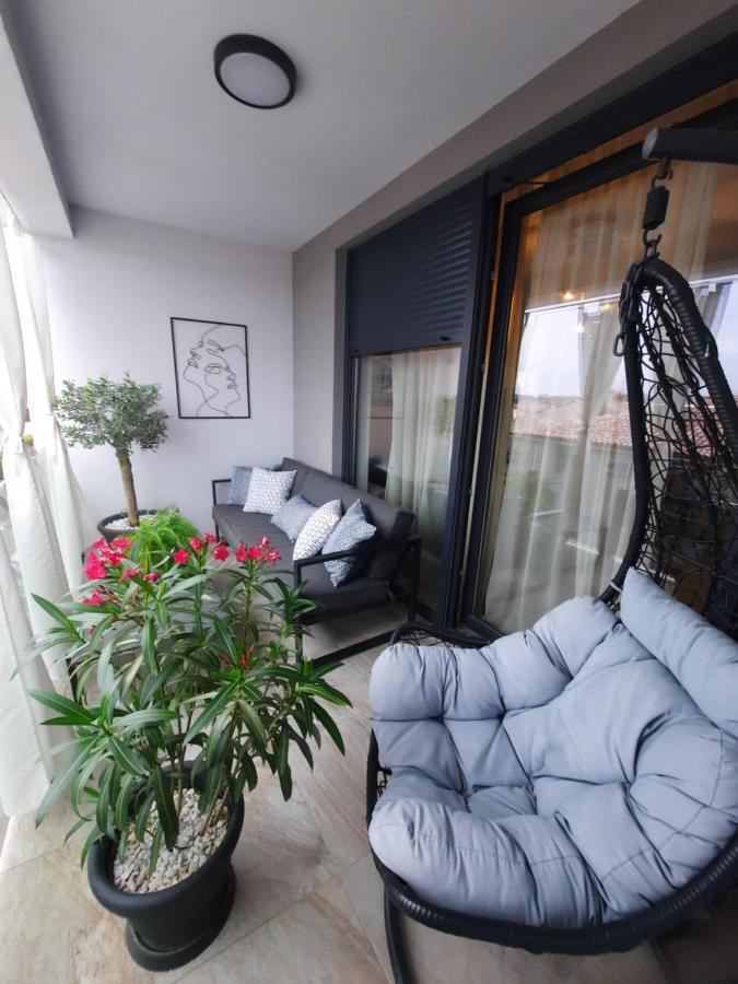 Enjoy Pula - New Apt With Terrace And Free Parking Garage Zewnętrze zdjęcie